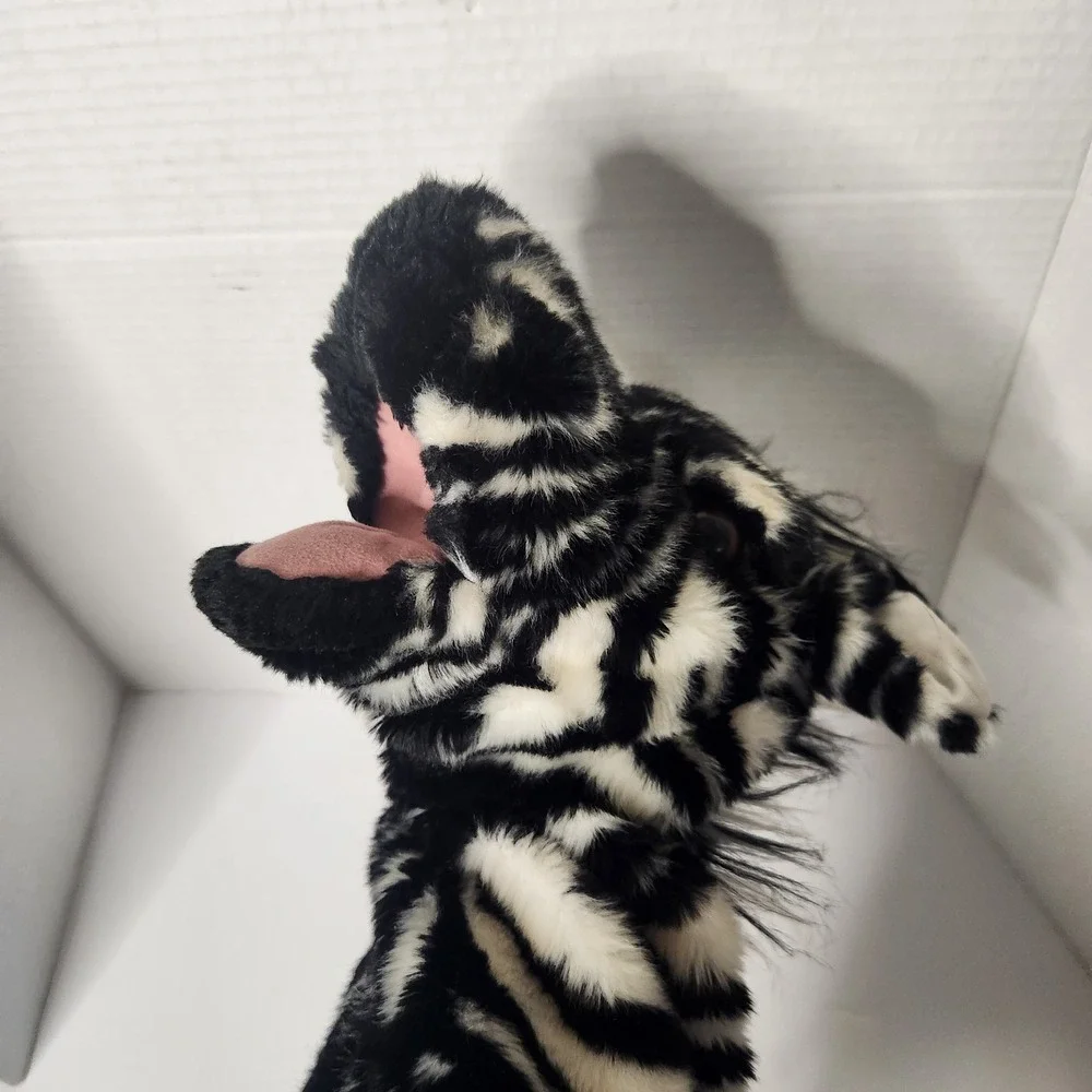 All About Reading Pre Reading Readers Lizard Lou ZigZag Zebra Ziggy Puppet